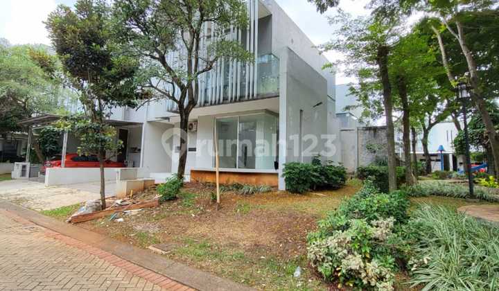 Rumah Pinggir Taman, Siap Huni Dicluster Discovery Eola Bintaro Jaya 1