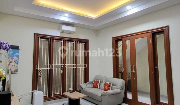 For Sale: Nice Strategic House Near Facilities in Discovery Flamine Bintaro Sector 9 (SD) For Sale: Nice Strategic House Near Facilities in Discovery Flamine Bintaro Sector 9 (SD)