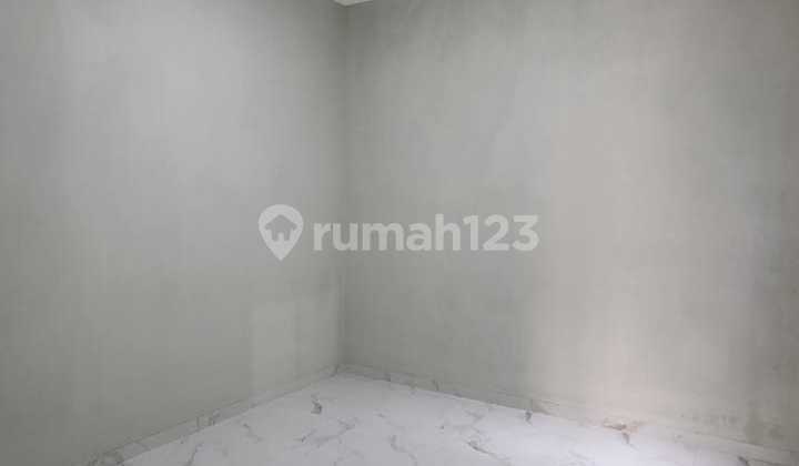 Rumah Cantik dan nyaman 2 lantai lokasi stategis Bintaro siap huni 0096 2