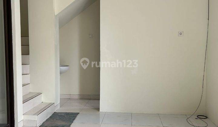 Jual Cepat Rumah 2 Lantai Siap Huni Di Graha Raya Ra14287 2