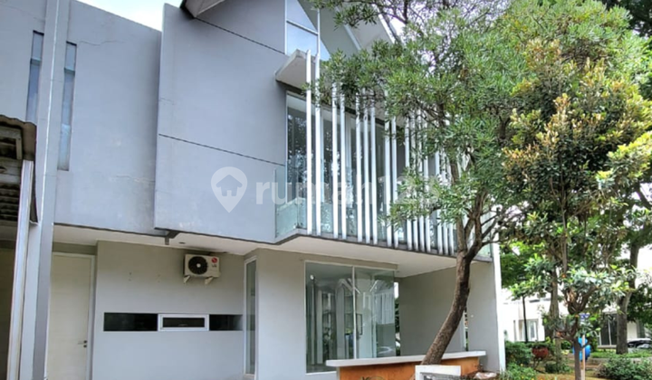 Rumah Posisi Hook Samping Taman di Discovery Bintaro Sp 0241