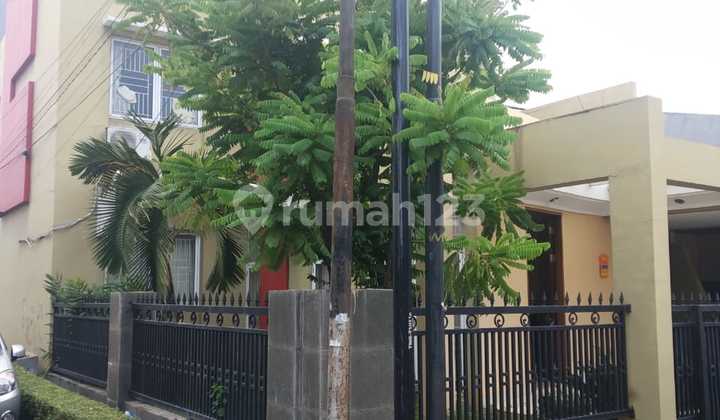 Rumah Bagus dan Nyaman Huni Di Bintaro Jaya Sektor 4 1982