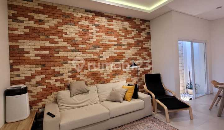 Rumah Cantik Nyaman Huni di Sektor 9 Bintaro Sp 0773 2