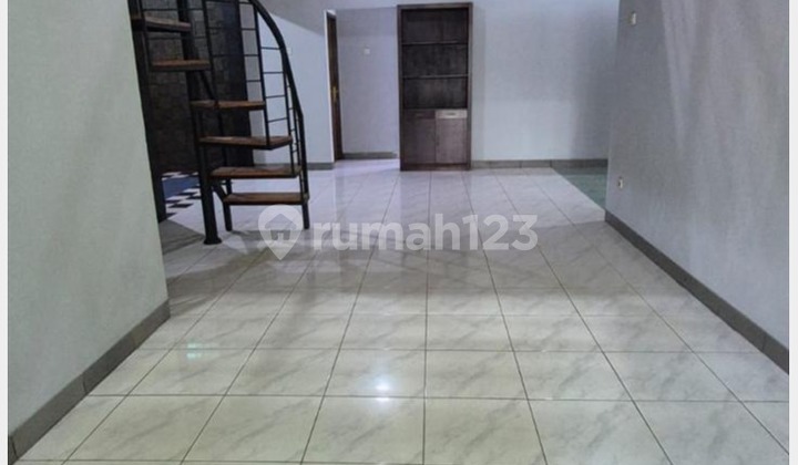 Rumah Nyaman Huni Posisi Hook Di Sektor 9 Bintaro Jaya 0472 2