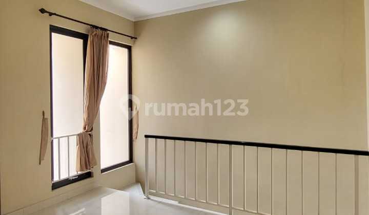 Rumah Cantik dan nyaman, SHM lokasi stategis Bintaro siap huni 0074 2