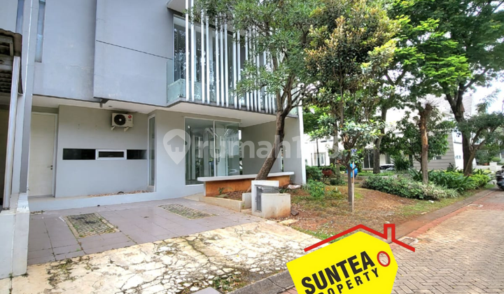 Rumah Hook Samping Taman di Discovery Bintaro | KH