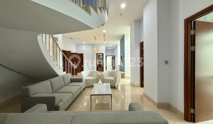 For Sale Pakubuwono Residence Apartment 6+1 Bedroom Semi Furnished