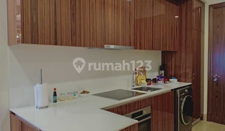 For Sale South Hills Kuningan Apartment - 2 Bedroom Furnished Negotiable