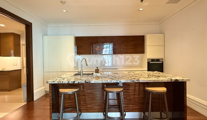 Dijual Cepat Unit Pakubuwono Signature - 3 Bedroom Furnished 2