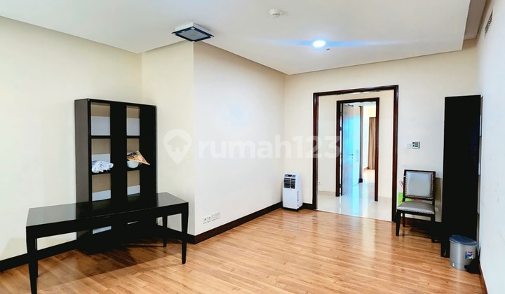 Dijual Apartemen The Pakubuwono Residence - 3+1 Bedroom Furnished