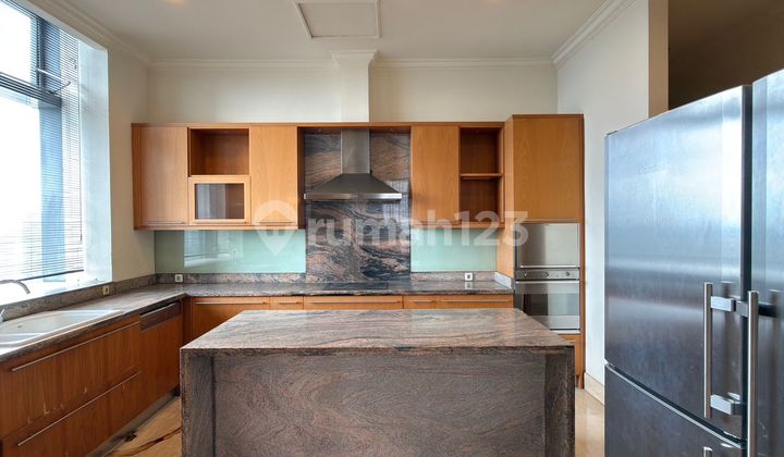 Best Deal For Rent Airlangga Apartment - 4 Bedroom Furnished Best Deal For Rent Airlangga Apartment - 4 Bedroom Furnished