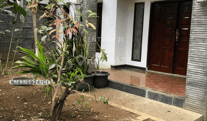 Rumah 2 Lantai Semi Furnished Di Jl Mekar Wangi Bandung 1