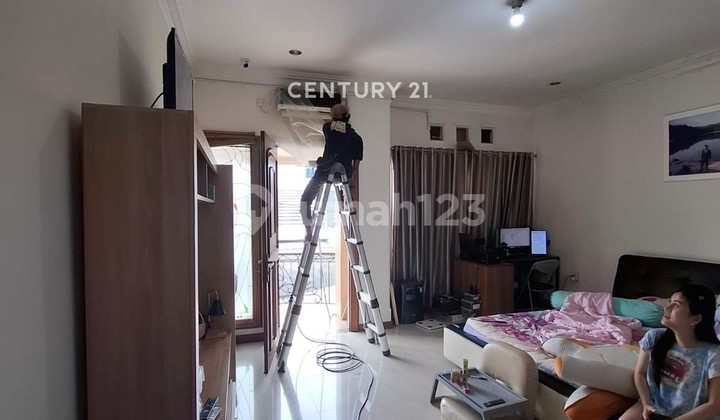 2-Storey House Ready to Occupied Strategically Located in Taman Holis Indah 1 Bandung 2
