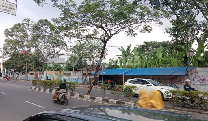 Strategic Spacious Land in Cipondoh, Tangerang Strategic Spacious Land in Cipondoh, Tangerang