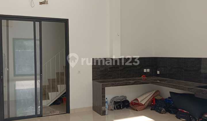 Metland Brand New House 9X15. Metland Puri. West Jakarta.