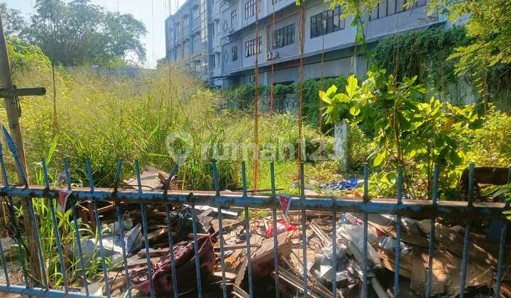 Kresek Roadside Land. @kresek. West Jakarta.