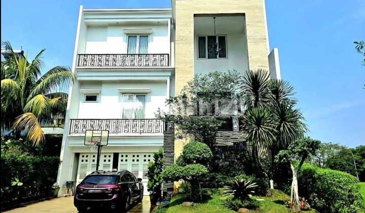 Rumah Mevvah . Elegant Di Alam Sutera. Tangerang