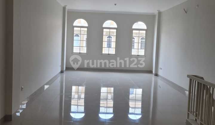 Ruko Muraah Food City. Green Lake City. Jakarta Barat Ruko Muraah Food City. Green Lake City. Jakarta Barat