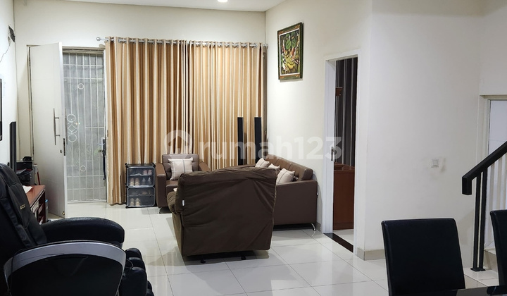 Jual Rumah Minimalis Unfurnished - Stylish & Nyaman