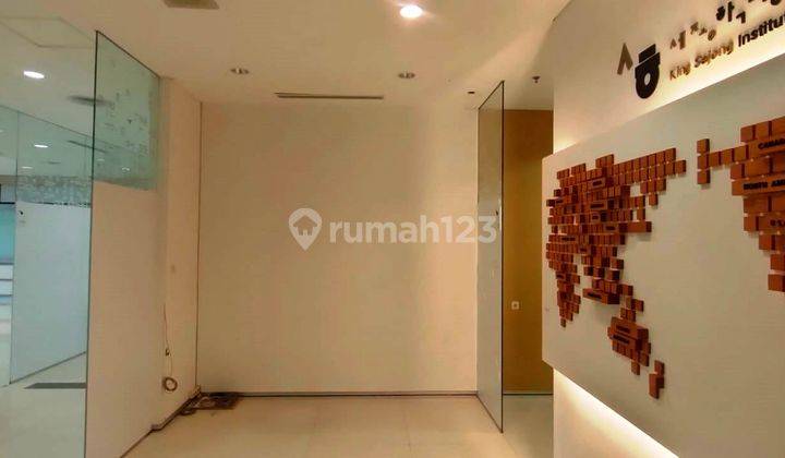 Disewakan Ruang Kantor Apl Office, Fitted Luas 293 M2 2