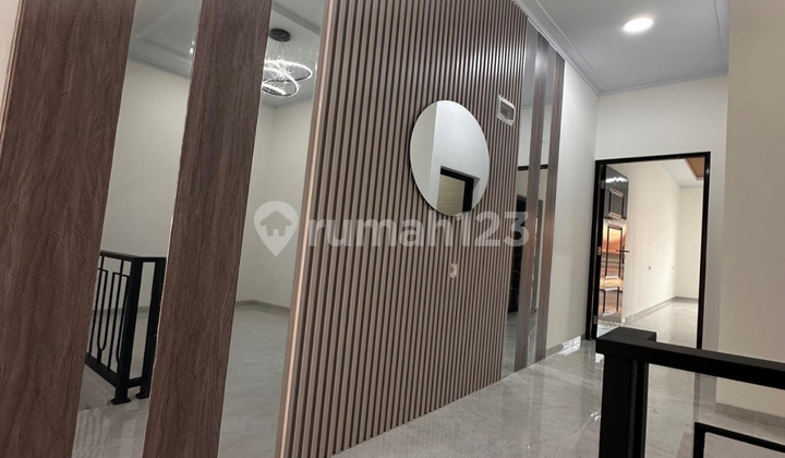 Jual Rumah Nyaman di Tanjung Duren Barat - Lokasi Strategis 2