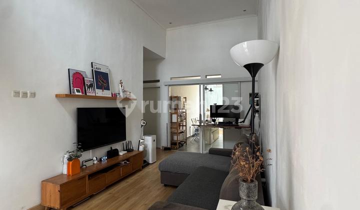 Rumah bagus furnished dekat Summarecon Bandung 2