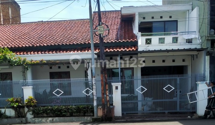 Dijual Cepat! Rumah Harga Miring di Metro Margahayu Raya