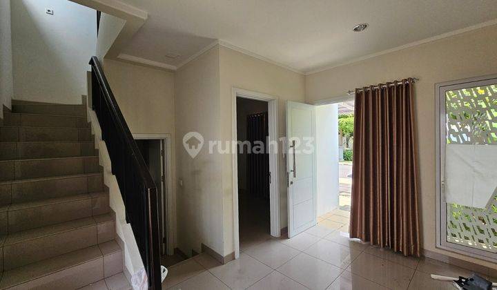 Rumah 2 Lantai Bagus Semi Furnished SHM di Summarecon Bandung, Bandung 1