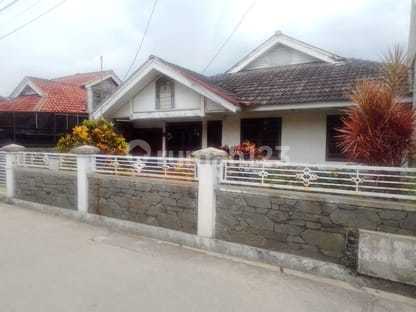Asri House in Margacinta, Buah Batu, Bandung Asri House in Margacinta, Buah Batu, Bandung