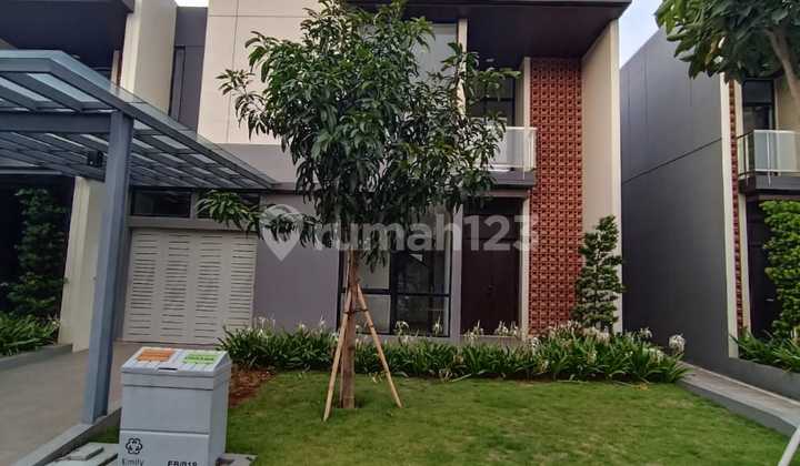 Rumah 2 Lantai di Cluster Elora Summarecon Bandung, Siap Huni & Strategis