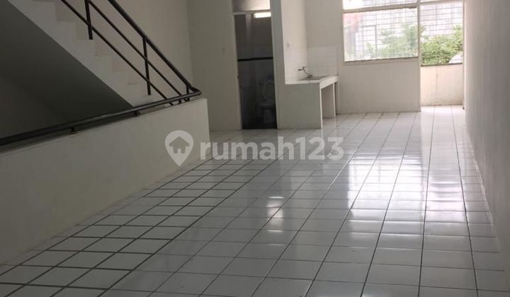 Ready-to-Use 3-Story Shop House on Main Road Kopo Bandung