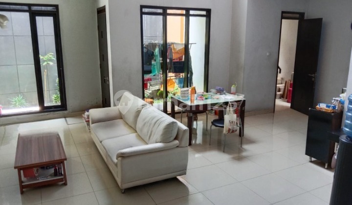 Rumah Luas 2 Lantai di Taman Kopo Indah Bandung