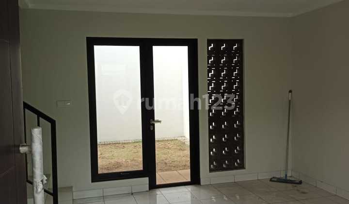 Rumah 2 Lantai di Cluster Dayana Summarecon Bandung