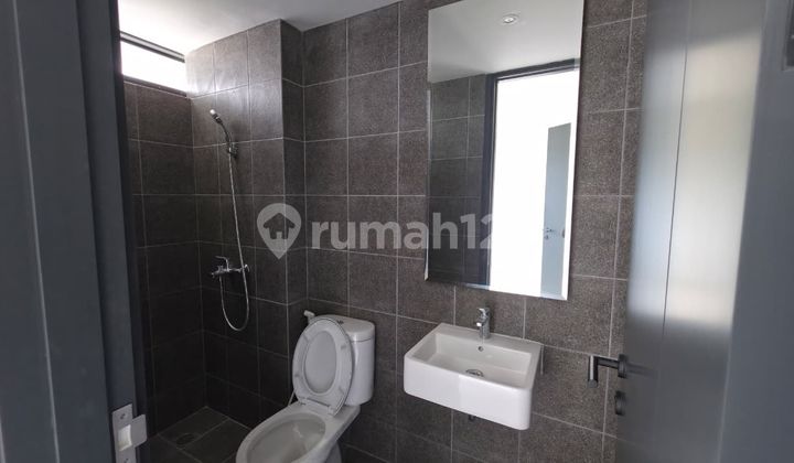 Corner House in the Genova Cluster, Summarecon Bandung 2