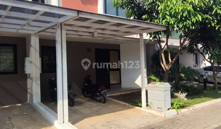 Rumah 2 Lantai Bagus Semi Furnished SHM di Cluster Dayana, Bandung 1