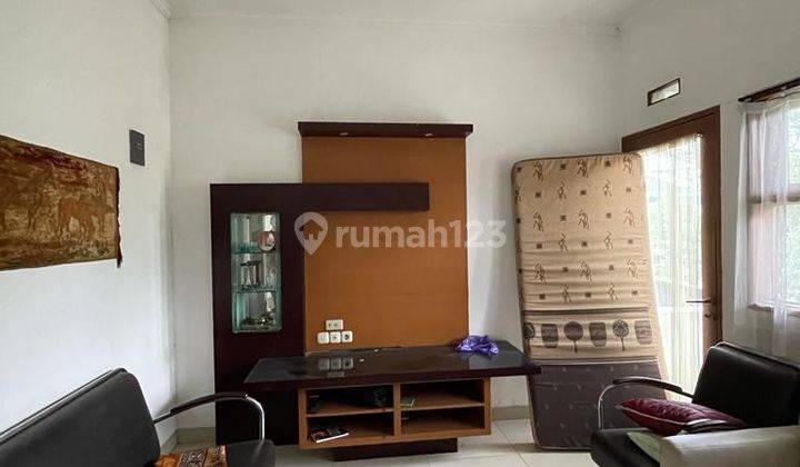 Rumah 2 Lantai Bagus Furnished SHM di Buahbatu Regency, Bandung 2