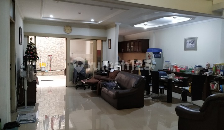 Rumah di Sayap BKR Dekat Feslink 2