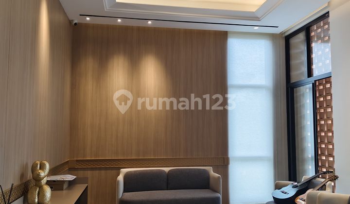 Rumah Mewah View Danau Full Furnished With Private Pool 2