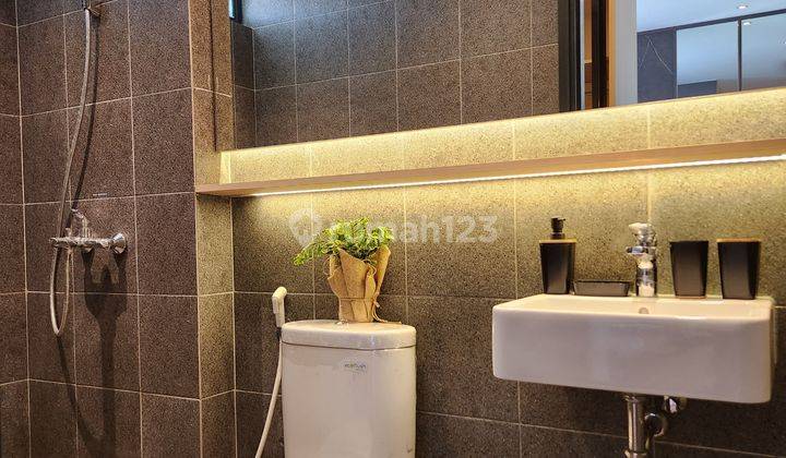 Rumah 2 Lantai Bagus Furnished SHM di Cluster Genova, Bandung 2