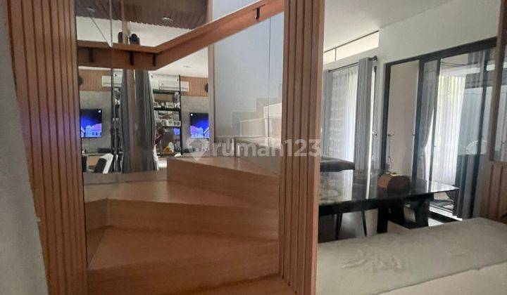 Rumah 2 Lantai Bagus Furnished di Cluster Flora, Bandung 2