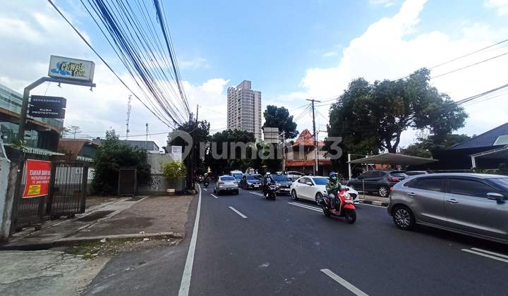 Ruang Usaha / Work Shop 708 M di Tengah Kota Jakarta Selatan Dibawah Pasaran .