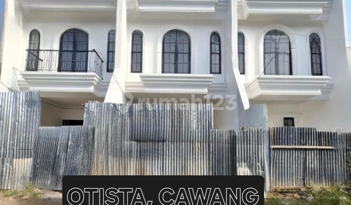 Rumah Baru 2.lantai Desain Classic Modern.di Otista Cawang Jaktim 1
