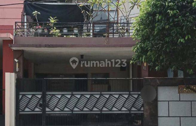 Rumah 2 Lantai Bagus Kokoh Dalam Perumahan Kemang Pratama1 Bekasi 2