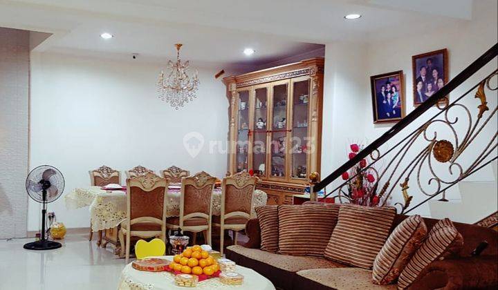 Rumah 2 Lantai Bagus Furnished di Taman Kencana, Jakarta Barat 2