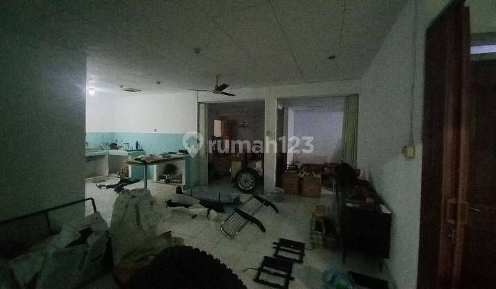 Dijual  Rumah Hoek Muara karang  hadap timur  LT 217m2 1