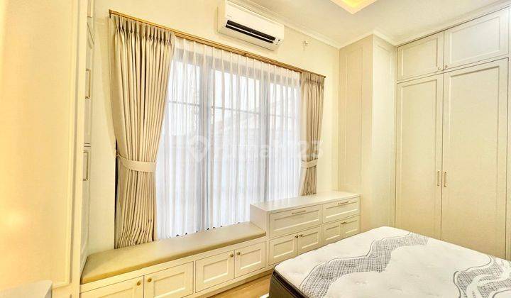 Rumah 2 Lantai Bagus Furnished di Joglo, Jakarta Barat 2