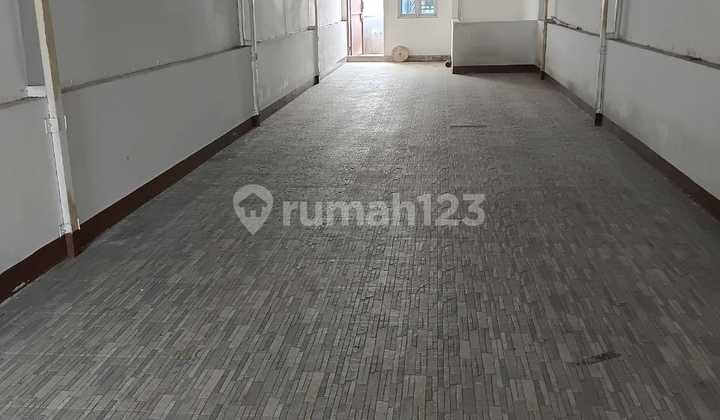 Nice Shop House in North Duri, Tambora, West Jakarta. Size 4x24. Nice Shop House in North Duri, Tambora, West Jakarta. Size 4x24.