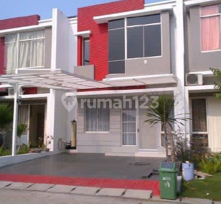 Dijual Rumah Siap Huni di Golf Lake. Ukuran 6X18m, Full Furnish