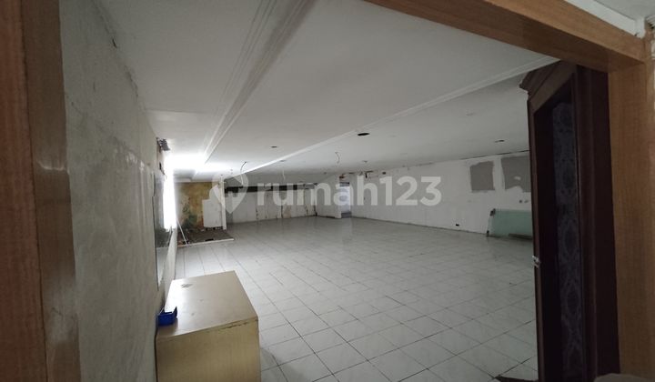 For Sale: Commercial Building on Jalan Sunter Danau