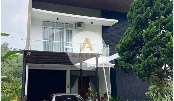 Rumah mewah di Dago pakar kolam renang nilai apprasial 5,8 2